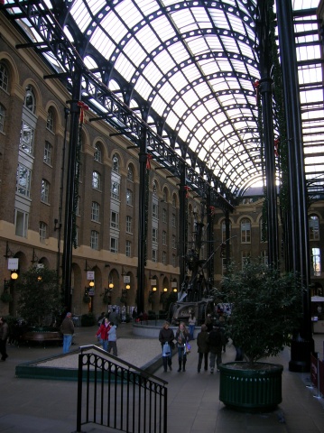 Covered shopping area